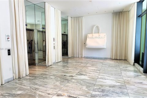 Снять в аренду кондоминиум в Майами, Флорида 2 спальни, 80.64м2, № 1949098 - фото 22