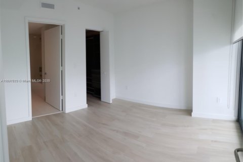 Снять в аренду кондоминиум в Майами, Флорида 2 спальни, 80.64м2, № 1949098 - фото 10