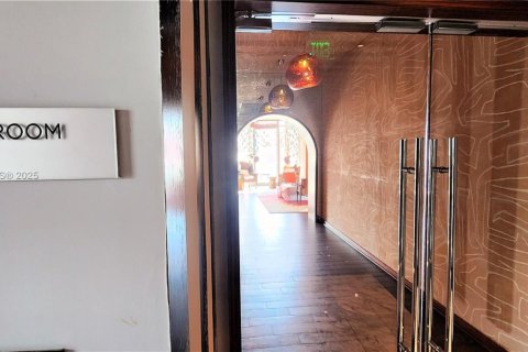 Снять в аренду кондоминиум в Майами, Флорида 2 спальни, 80.64м2, № 1949098 - фото 16