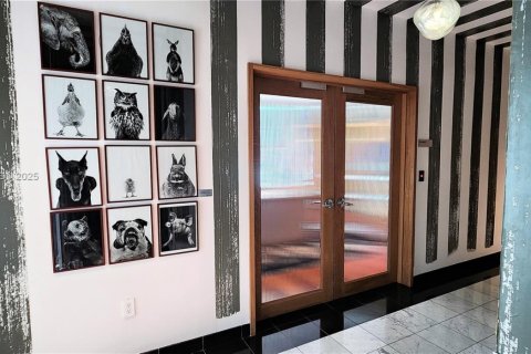 Снять в аренду кондоминиум в Майами, Флорида 2 спальни, 80.64м2, № 1949098 - фото 14