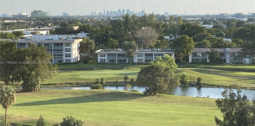 Condo à Pompano Beach, Floride, 3 chambres № 1925326