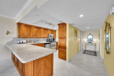 Copropriété à vendre à Pompano Beach, Floride: 3 chambres, 129.13 m2 № 1925326 - photo 5