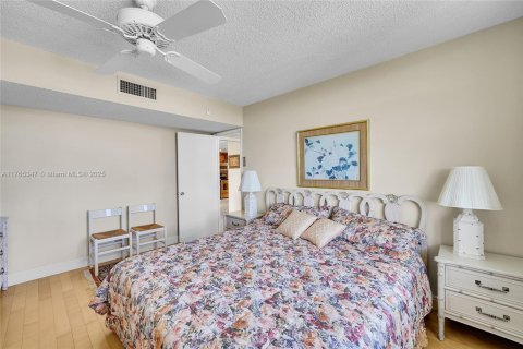 Copropriété à vendre à Pompano Beach, Floride: 3 chambres, 129.13 m2 № 1925326 - photo 22