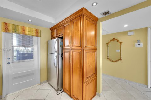 Copropriété à vendre à Pompano Beach, Floride: 3 chambres, 129.13 m2 № 1925326 - photo 7