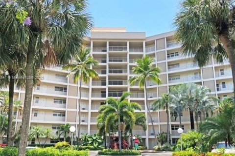 Copropriété à vendre à Pompano Beach, Floride: 3 chambres, 129.13 m2 № 1925326 - photo 2