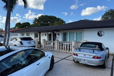 Купить виллу или дом в Майами, Флорида 3 спальни, 269.97м2, № 1972856 - фото 4
