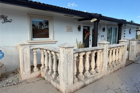 Купить виллу или дом в Майами, Флорида 3 спальни, 269.97м2, № 1972856 - фото 8