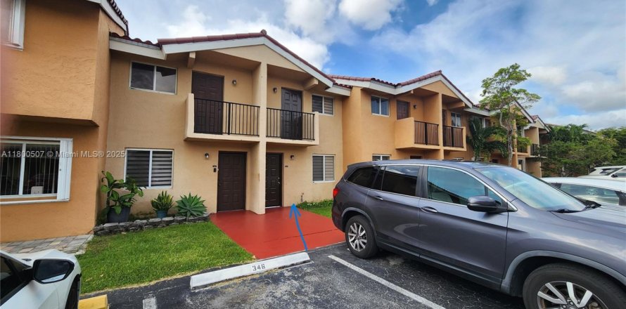 Touwnhouse à Miami, Floride 2 chambres, 84.91 m2 № 1683609