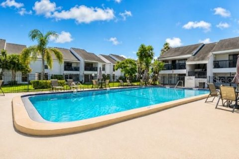 Condo in Tarpon Springs, Florida, 2 bedrooms № 2210079 - photo 3