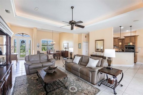 House in Punta Gorda, Florida 3 bedrooms, 207.73 sq.m. № 1847885 - photo 10