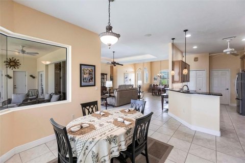 House in Punta Gorda, Florida 3 bedrooms, 207.73 sq.m. № 1847885 - photo 14