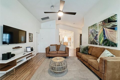 Villa ou maison à vendre à Kissimmee, Floride: 4 chambres, 166.39 m2 № 2312905 - photo 6