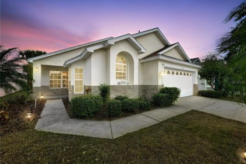 Villa ou maison à Kissimmee, Floride 4 chambres, 166.39 m2 № 2312905