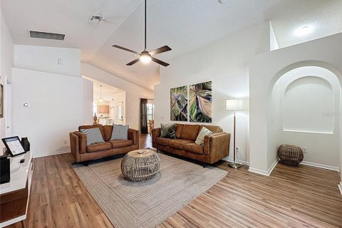 Villa ou maison à vendre à Kissimmee, Floride: 4 chambres, 166.39 m2 № 2312905 - photo 7