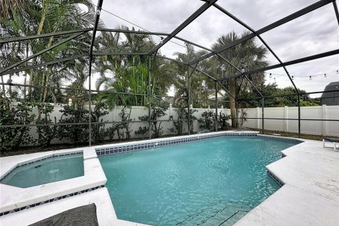 Villa ou maison à vendre à Kissimmee, Floride: 4 chambres, 166.39 m2 № 2312905 - photo 25