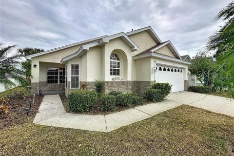 Villa ou maison à vendre à Kissimmee, Floride: 4 chambres, 166.39 m2 № 2312905 - photo 2