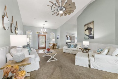 House in Englewood, Florida 5 bedrooms, 423.63 sq.m. № 1909488 - photo 6