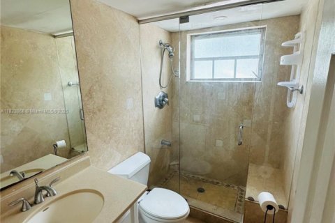 Copropriété à vendre à Key Biscayne, Floride: 2 chambres, 103.03 m2 № 1804532 - photo 13