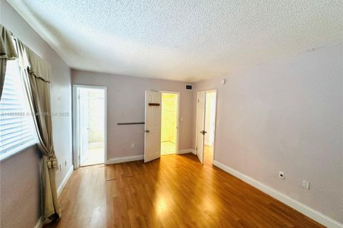 Copropriété à vendre à Key Biscayne, Floride: 2 chambres, 103.03 m2 № 1804532 - photo 10
