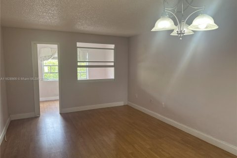 Copropriété à vendre à Key Biscayne, Floride: 2 chambres, 103.03 m2 № 1804532 - photo 1