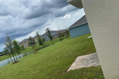 House in Davenport, Florida 4 bedrooms, 193.05 sq.m. № 1642788 - photo 22