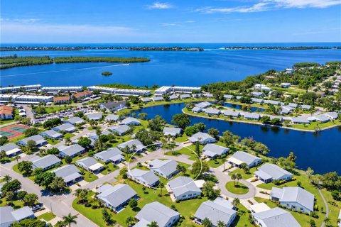 Condominio en Bradenton, Florida, 2 dormitorios  № 2429176