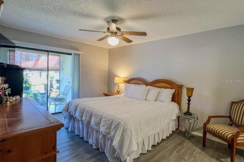 House in Clearwater, Florida 2 bedrooms, 106.84 sq.m. № 1549450 - photo 12