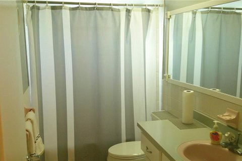 Купить виллу или дом в Холидэй, Флорида 9 комнат, 107.02м2, № 2217175 - фото 24