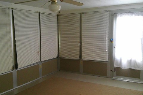 Купить виллу или дом в Холидэй, Флорида 9 комнат, 107.02м2, № 2217175 - фото 28