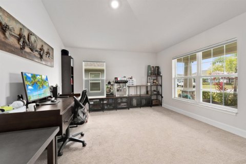 House in St. Lucie, Florida 4 bedrooms, 233 sq.m. № 2177192 - photo 16
