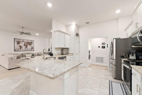 House in St. Lucie, Florida 4 bedrooms, 233 sq.m. № 2177192 - photo 27