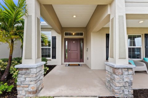 House in St. Lucie, Florida 4 bedrooms, 233 sq.m. № 2177192 - photo 11