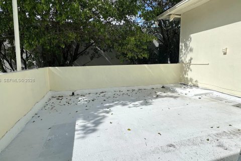 Appartement à louer à Miami, Floride: 2 chambres, 94.76 m2 № 2038311 - photo 25