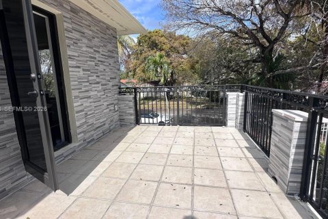 Appartement à louer à Miami, Floride: 2 chambres, 94.76 m2 № 2038311 - photo 7