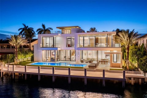 Casa en venta en Fort Lauderdale, Florida, 6 dormitorios, 773.6 m2 № 2359846 - foto 2