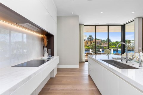 Casa en venta en Fort Lauderdale, Florida, 6 dormitorios, 773.6 m2 № 2359846 - foto 28