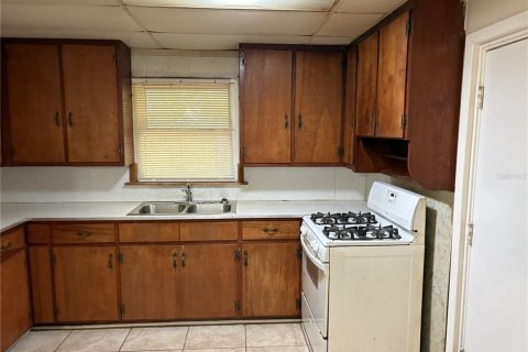 Villa ou maison à louer à Pensacola, Floride: 2 chambres, 117.61 m2 № 2101327 - photo 2