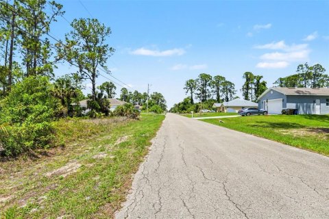 Land in Lehigh Acres, Florida № 2158734 - photo 7