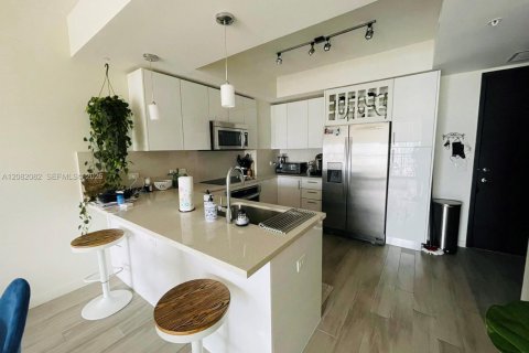 Copropriété à louer à Miami, Floride: 1 chambre, 64.47 m2 № 2343364 - photo 3