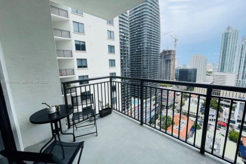 Copropriété à louer à Miami, Floride: 1 chambre, 64.47 m2 № 2343364 - photo 9