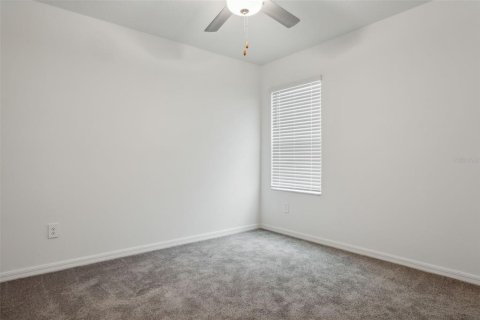 House in San Antonio, Florida 6 bedrooms, 287.25 sq.m. № 2318981 - photo 16