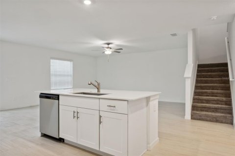 House in San Antonio, Florida 6 bedrooms, 287.25 sq.m. № 2318981 - photo 13