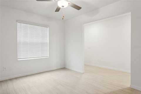 House in San Antonio, Florida 6 bedrooms, 287.25 sq.m. № 2318981 - photo 9