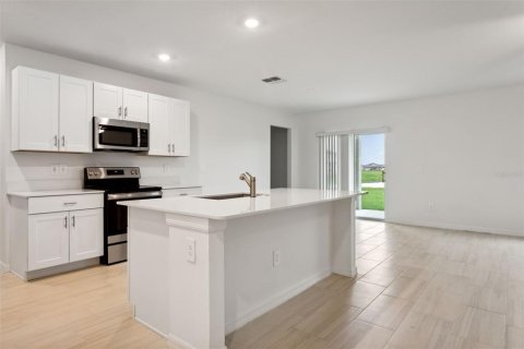 House in San Antonio, Florida 6 bedrooms, 287.25 sq.m. № 2318981 - photo 10