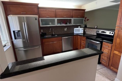 Condo in Weston, Florida, 2 bedrooms  № 2249481 - photo 7