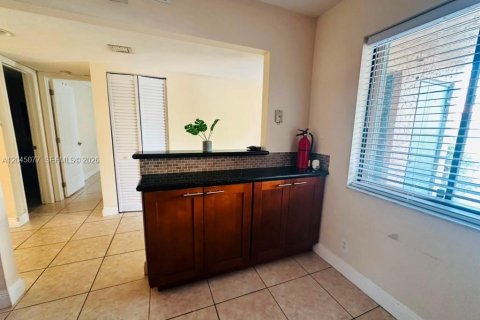 Condo in Weston, Florida, 2 bedrooms  № 2249481 - photo 12