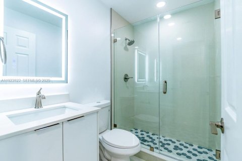 Touwnhouse à louer à Miami, Floride: 3 chambres, 98.57 m2 № 1976718 - photo 16