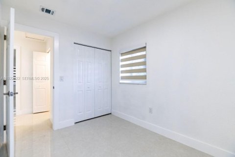 Touwnhouse à louer à Miami, Floride: 3 chambres, 98.57 m2 № 1976718 - photo 27