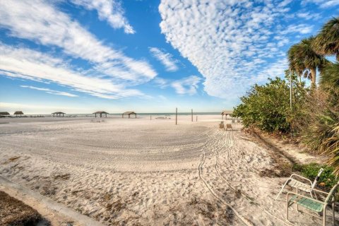 Condo in Sarasota, Florida, 2 bedrooms  № 1721711 - photo 26