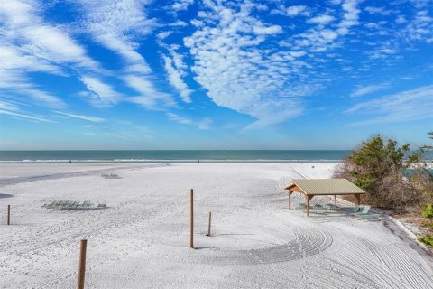 Condo in Sarasota, Florida, 2 bedrooms  № 1721711 - photo 30